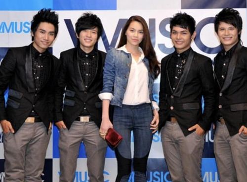 V.Music là nhóm nhạc được Hồ Ngọc Hà nâng đỡ.