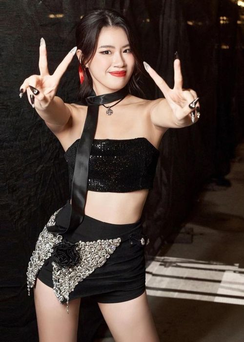 Nữ rapper Pháo luôn thu hút sự chú ý nhờ phong cách thời trang cá tính và nhan sắc ngày càng thăng hạng.