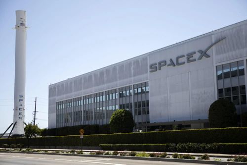 SpaceX tiếp tục thua lỗ trong năm 2025. Ảnh: Bloomberg.