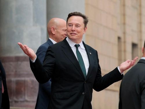 Tỷ phú Elon Musk liên tục khiến mạng xã hội dậy sóng. Ảnh: Reuters.