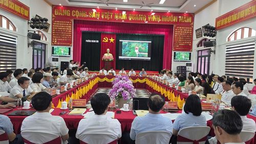 Quang cảnh hội thảo. Ảnh: B.LINH