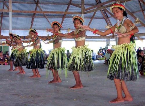 Điệu múa của người I-Kiribati được gìn giữ qua nhiều thế hệ