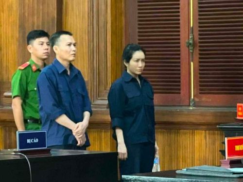 Hai bị cáo tại tòa