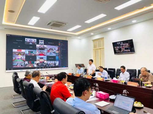 Cuộc họp trực tuyến triển khai giám sát dịch bệnh Ebola