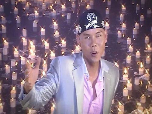 Phan Đinh Tùng trong MV "Khúc hát mừng sinh nhật". Ảnh: Vietnamnet.