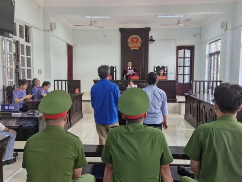 Quang cảnh phiên tòa.