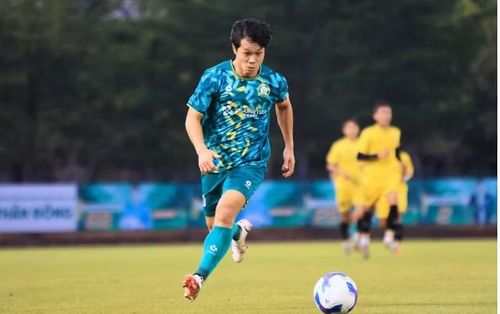 Trước một TPHCM không được đánh giá cao, Công Phượng và các đồng đội được kỳ vọng sẽ bỏ túi trọn 3 điểm để rộng đường lên chơi V-League mùa tới.
