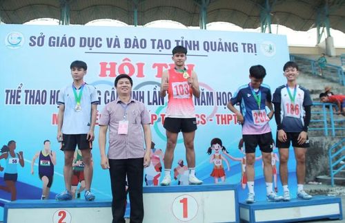 Em Trần Nguyễn Tuấn Tú giành 3 Huy chương Vàng tại Hội thi Thể thao học đường tỉnh Quảng Trị năm học 2025-2026.