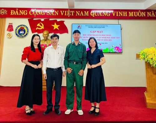 Em Dương Thành Lưu là gương mặt tiêu biểu của Trường THPT Lê Quý Đôn trong lĩnh vực giáo dục quốc phòng và an ninh.