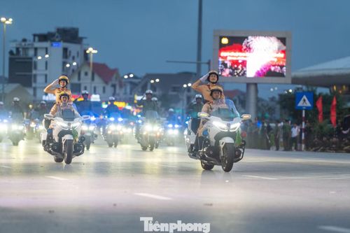 Lễ khai mạc sẽ diễn ra vào tối 23/5 gồm 3 phần: Chương trình nghệ thuật chào mừng, phần lễ và chương trình thực binh biểu dương lực lượng. Các phần trình diễn được kết hợp đồng bộ giữa âm thanh, ánh sáng hiện đại, được dàn dựng công phu tạo ấn tượng đặc sắc như: Biểu diễn trống hội, múa cờ; biểu diễn điều khiển ô tô, mô tô đặc chủng; biểu diễn kỵ binh; biểu diễn quyền côn, khí công, công phá; biểu diễn xử lý tình huống nghiệp vụ cùng nhiều tiết mục đồng diễn quy mô lớn với sự tham gia của hơn 1.500 cán bộ, chiến sĩ.