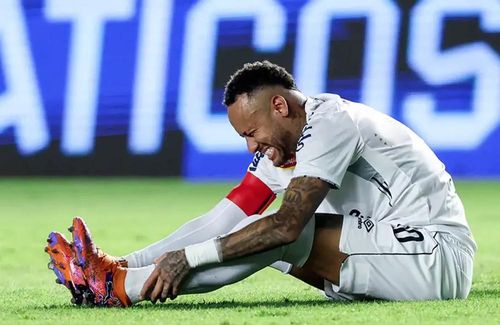 Neymar mới tái phát chấn thương bắp chân - Ảnh: Zaimin