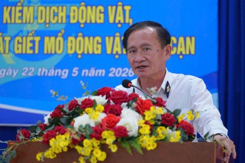 Ông Trần Phú Cường, Chi cục trưởng Chi cục Chăn nuôi và Thú y TP Hồ Chí Minh phát biểu tại hội nghị tập huấn.