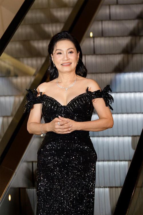 Nhiều người cho rằng Hồng Đào đang sống trong những ngày tháng hạnh phúc nhất của mình.
