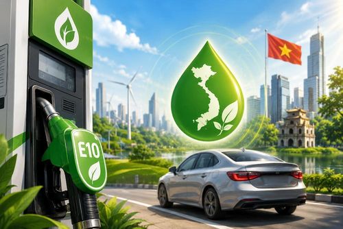 Theo các chuyên gia, xét trên khía cạnh kỹ thuật, xăng E10 cơ bản không gây ảnh hưởng đáng kể đến hoạt động của phần lớn phương tiện giao thông hiện nay nếu xe đáp ứng tiêu chuẩn tương thích nhiên liệu và được bảo dưỡng đúng khuyến cáo. Ảnh minh họa: AI.