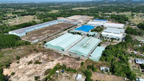 Chiên Đàn hiện có 3 cụm công nghiệp với 19 doanh nghiệp hoạt động hiệu quả. Trong ảnh: Cụm công nghiệp đồi 30. Ảnh: HOÀNG ĐẠO