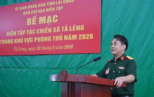 Đại tá Triệu Kim Thắng - Chỉnh ủy Bộ CHQS tỉnh phát biểu bế mạc diễn tập.