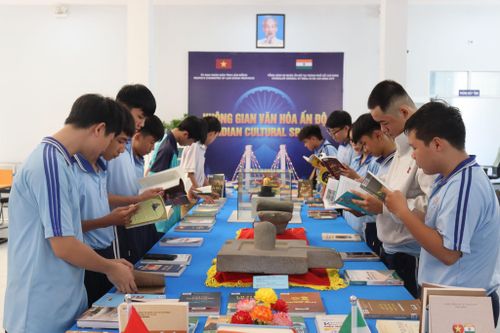 Học sinh tỉnh Lâm Đồng tìm hiểu về văn hóa Ấn Độ