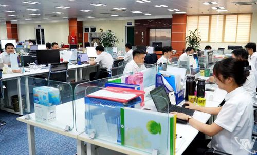 Việc ứng dụng phần mềm quản lý nhân sự KPI tại doanh nghiệp góp phần cải thiện năng suất lao động và ý thức làm việc của các nhân viên.