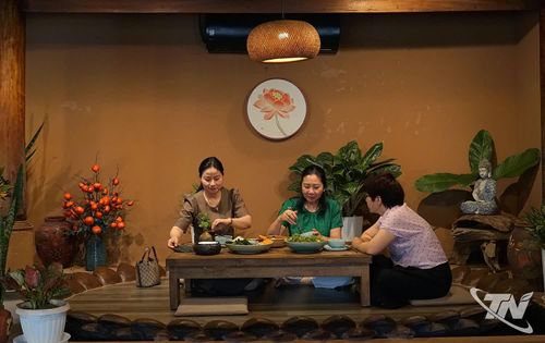 Thực khách tìm sự bình yên trong những món chay tại Nhà hàng Buông.