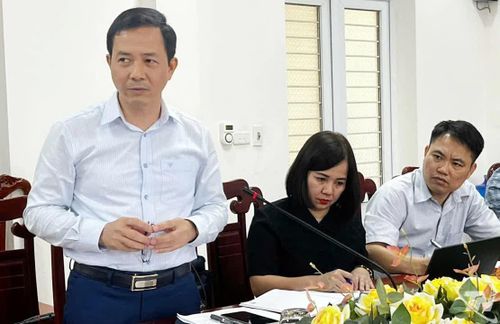 Đại diện các đơn vị phát biểu tại cuộc họp.
