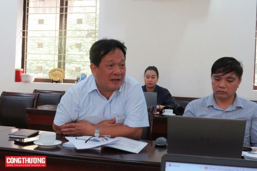 Đại diện các đơn vị thuộc Bộ Nông nghiệp và Môi trường trao đổi tại buổi làm việc