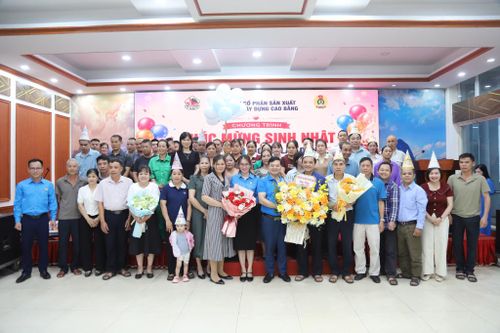 Chương trình sinh nhật tập thể góp phần động viên tinh thần, tăng cường sự gắn kết giữa đoàn viên, người lao động Cụm thi đua số 01.