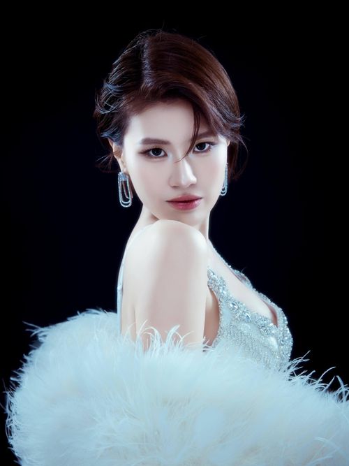 Lý giải cho quyết định táo bạo này, Pháo chia sẻ: "Tôi quyết định tham gia Miss Grand Vietnam 2026 để không cảm thấy hối hận khi về già, hay phải tự hỏi bản thân tại sao không làm điều này sớm hơn."