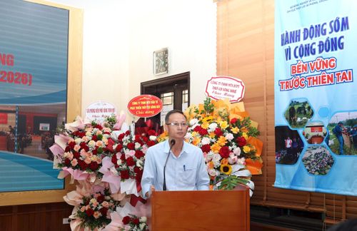 Phó Tổng Giám đốc Công ty TNHH một thành viên Đầu tư phát triển thủy lợi Hà Nội Lưu Thành Quang chia sẻ một số kinh nghiệm liên quan công tác phòng, chống úng ngập, bảo vệ sản xuất nông nghiệp. Ảnh: Kim Nhuệ