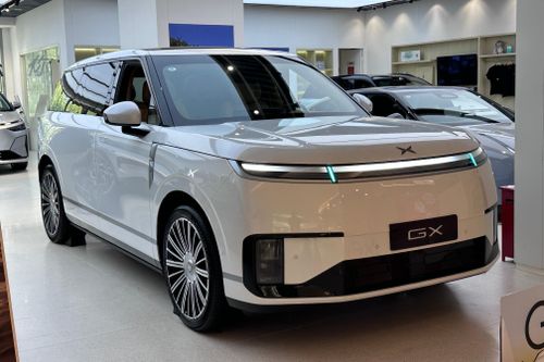 Chủ tịch He Xiaopeng cho biết hãng không đạt được biên lợi nhuận mong muốn đối với mẫu Xpeng GX do chi phí linh kiện, đặc biệt là chip, đang tăng cao.
