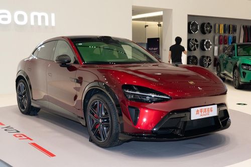 Tương tự, CEO Xiaomi Lei Jun cũng than phiền về chi phí chip tăng mạnh, vốn là một trong nhiều phụ tùng chiếm số lượng lớn trong những mẫu xe "định nghĩa bằng phần mềm".