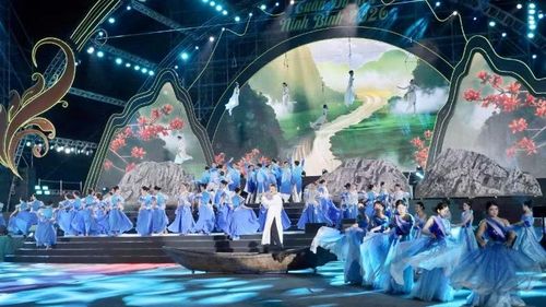 Thông qua các tiết mục nghệ thuật nhằm khơi dậy niềm tự hào, gắn kết người dân với du khách, tạo nên một cộng đồng chung tay bảo tồn và tôn vinh giá trị lịch sử-văn hóa của dân tộc.