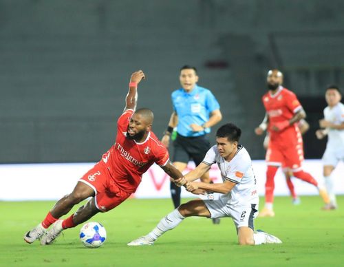 SHB Đà Nẵng (áo sáng) sẽ "đòi nợ" Hải Phòng (lượt đi 1-3).