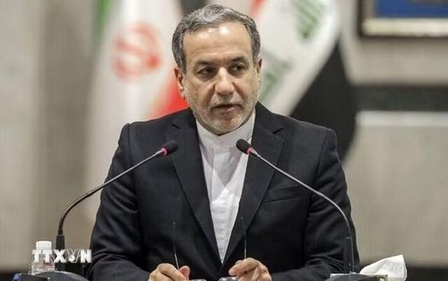 Ngoại trưởng Iran Abbas Araghchi phát biểu tại thủ đô Tehran. (Ảnh: IRNA/TTXVN)