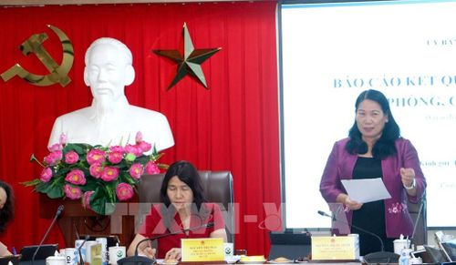 Phó Chủ tịch UBND tỉnh Vĩnh Long Nguyễn Thị Bé Mười phát biểu tại buổi làm việc. Ảnh: Lê Thúy Hằng – TTXVN