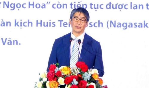 Đại sứ Đặc mệnh toàn quyền Nhật Bản tại Việt Nam Ito Naoki phát biểu. Ảnh: KHÁNH LINH