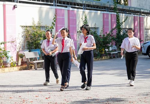 Theo đánh giá của nhiều thí sinh, môn Ngoại ngữ sẽ đạt được điểm cao, song sẽ có sự cạnh tranh cao về điểm số trong quá trình xét tuyển. Ảnh: HỒ QUÂN