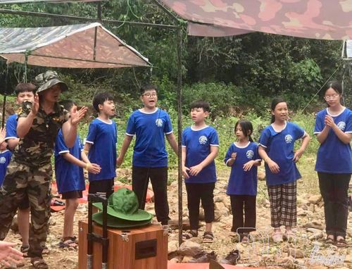 Trẻ tham gia trại hè do Trung tâm Giáo dục Kỹ năng sống và Phát triển tài năng Tâm Tuệ tổ chức.