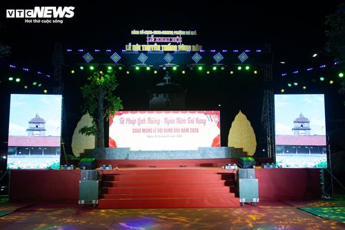 Năm nay, lễ hội vùng Dâu diễn ra từ ngày 22 đến 25/5 (tức từ ngày 6 đến 9/4 âm lịch), gồm hai phần lễ và phần hội với nhiều hoạt động văn hóa, tâm linh đặc sắc. Các nghi lễ truyền thống được tổ chức trang nghiêm như: Rước xiêm y từ đình làng về chùa, lễ hạ tòa, phong mũ áo Phật, lễ dâng hương, lễ hồi cung Tứ Pháp…