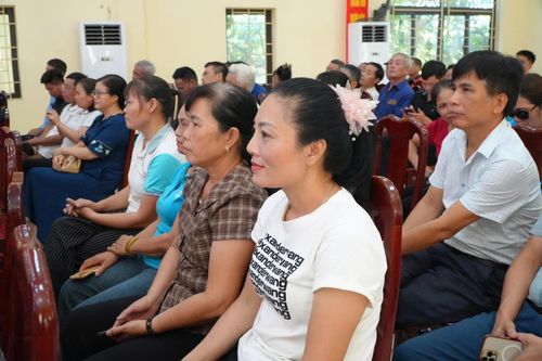 Các học viên lắng nghe chuyên gia chia sẻ tại hội nghị. Ảnh: DH.