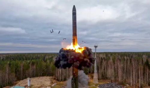Điều này làm gia tăng áp lực lên hệ thống phòng không của Ukraine cũng như các đồng minh phương Tây.
