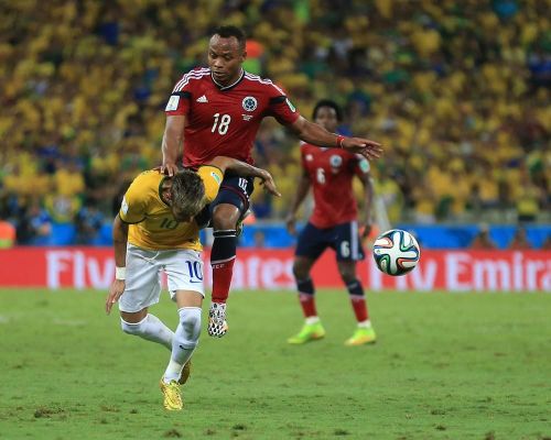 Brazil sụp đổ sau chấn thương của Neymar