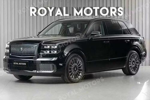 Century SUV là mẫu xe gần nhất mà Toyota từng tạo ra để cạnh tranh với Rolls-Royce Cullinan, đồng thời cũng được xem là đỉnh cao của ngành xe sang Nhật Bản và có giá khởi điểm 27 triệu Yên (khoảng 169.900 USD). Tuy nhiên, một đại lý tại Nga hiện đang rao bán một chiếc Toyota Century SUV đã qua sử dụng với mức giá cao gấp hơn 4 lần thông qua kênh nhập khẩu tư nhân.