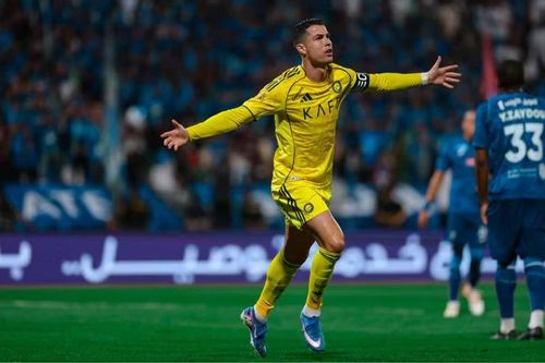 Trong một diễn biến khác, theo Bloomberg, C.Ronaldo mua cổ phần của LiveModeTV - công ty truyền thông đứng sau kênh CazeTV nổi tiếng trên YouTube.