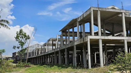 Dự án Home Land Paradise Village trên địa bàn phường Điện Bàn Đông của Dana Home Land rơi vào cảnh hoang tàn trong nhiều năm