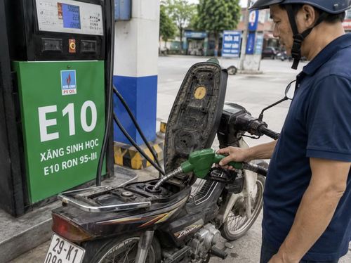 Người dùng nên đổ lượng xăng vừa phải nếu ít sử dụng xe.