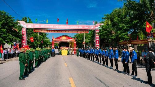  Theo kế hoạch, Lễ truy điệu và an táng các hài cốt các Anh hùng liệt sĩ quân tình nguyện và chuyên gia Việt Nam sẽ được tổ chức vào lúc 08 giờ ngày 25/5/2026 tại Nghĩa trang Liệt sĩ Nầm, xã Tứ Mỹ.