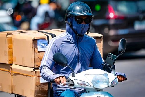 Cơ quan khí tượng dự báo, đợt nắng nóng gay gắt ở Hà Nội có khả năng kéo dài đến ngày 27/5, ngày 28/5 nắng nóng dịu dần. (Ảnh: Hoài Nam/Vietnam+)