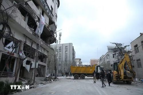 Tòa nhà tại Tehran, Iran bị hư hại sau các cuộc không kích của Mỹ-Israel. (Ảnh: THX/TTXVN)