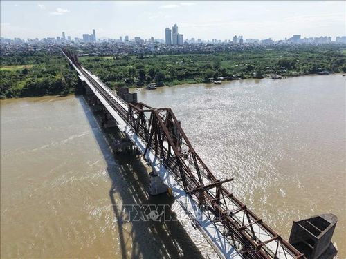 Theo dự kiến, cầu Long Biên sẽ được thông xe ngày 27/5/2026, đáp ứng nhu cầu đi lại của người dân đôi bờ sông Hồng.