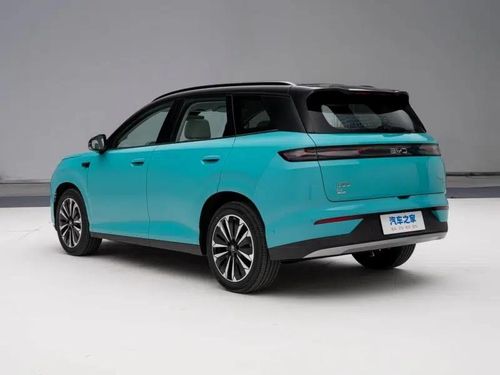 Mẫu Atto 3 thế hệ thứ ba có công suất 200 kW hoặc 240 kW tùy phiên bản.